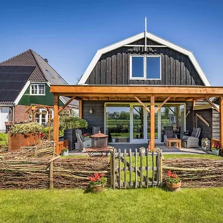 De Heerlijkheid Holiday home Hensbroek