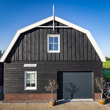 Semesterbostad De Heerlijkheid