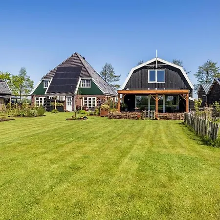 Semesterbostad De Heerlijkheid *